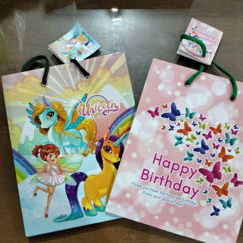 

Paper bag tas kertas untuk kado