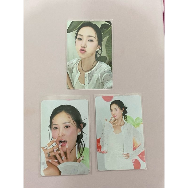 Yuri SNSD Season Greeting 2025 Girls’ Generation Photocard PC