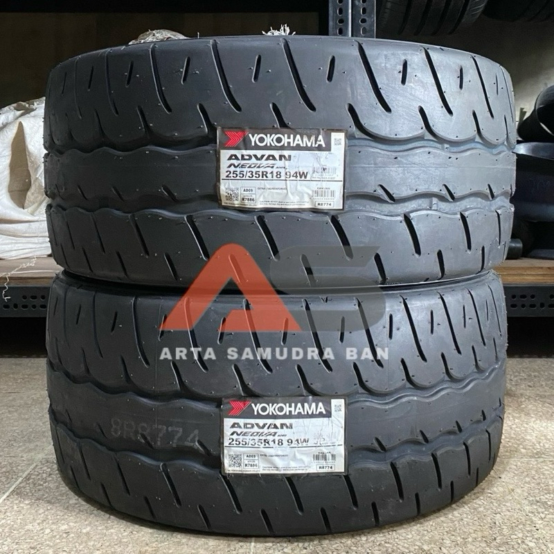 Ban Yokohama Advan Neova AD09 255 / 35 R 18 R18 Semi Slick