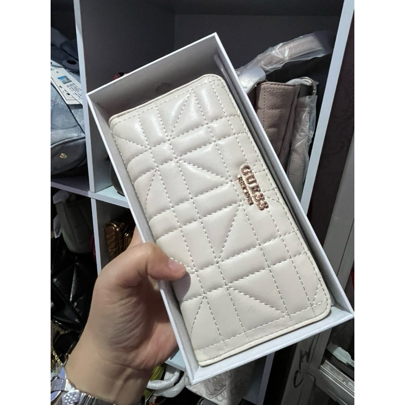 dompet panjang guess