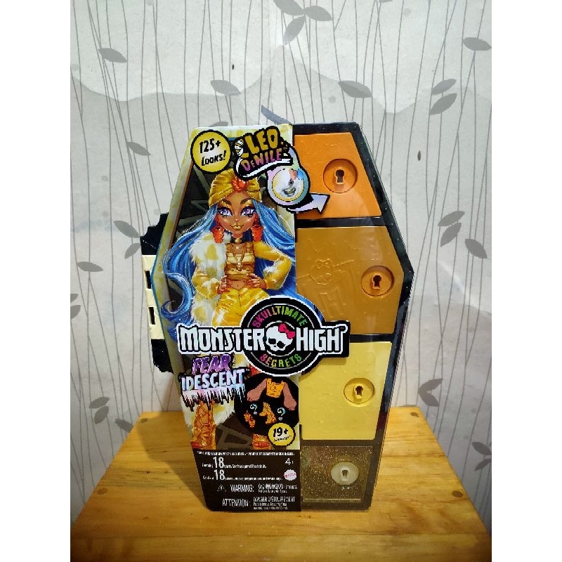 Monster High fear idescent Cleo Denile doll