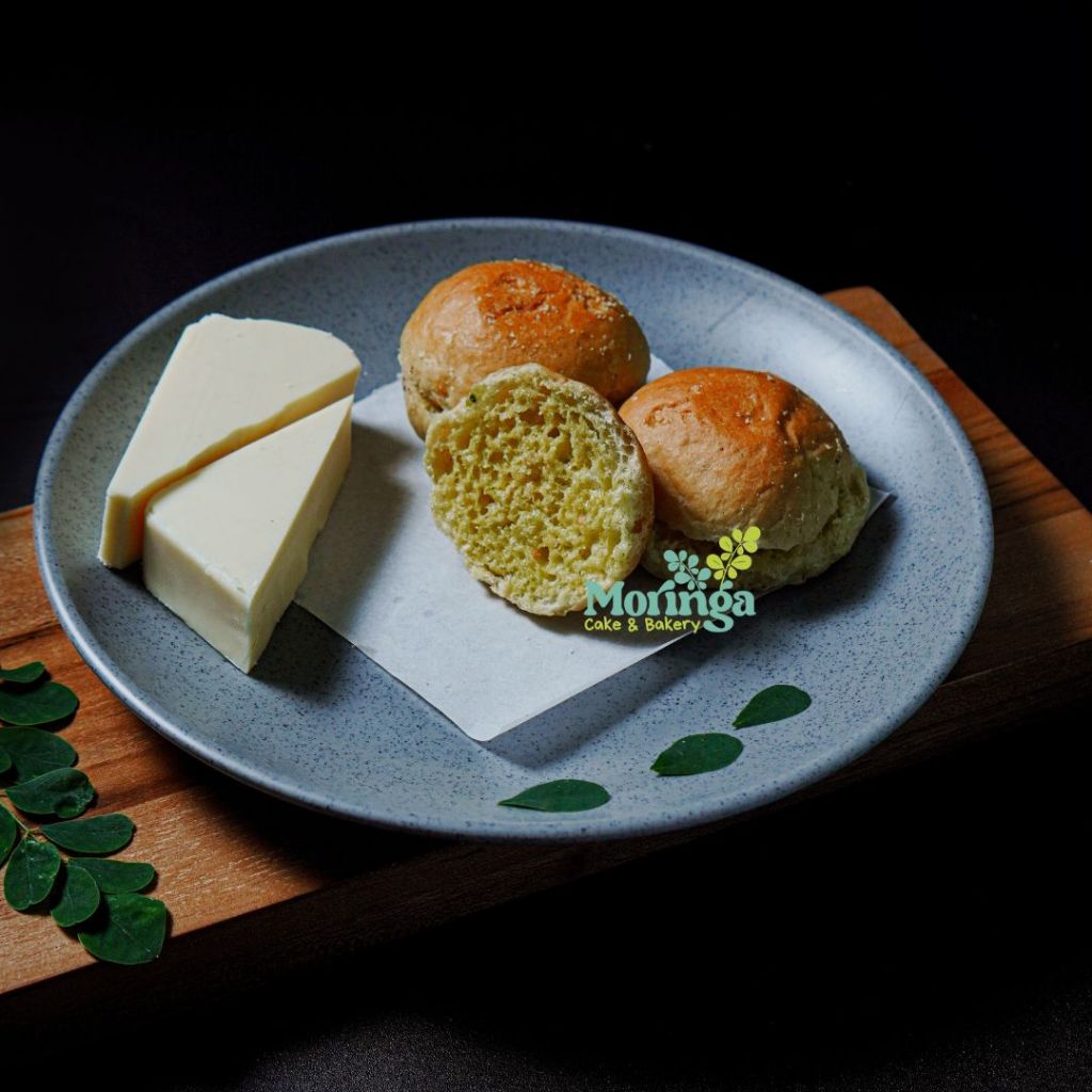 

Kue Bagelen Daun Kelor Butter 60g - MoringaCakeandBakery