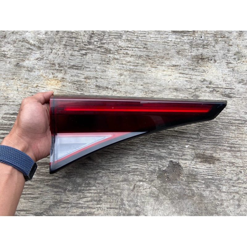 Lampu Reflektor Bagasi Avanza 2022/ Reflektor Bagasi Xenia 2022 Original