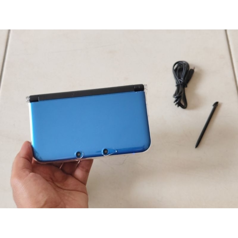 Nintendo 3ds xl cfw 64 gb full game