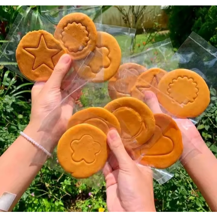 

Dalgona candy/permen isi 10 pcs. permen anak yang lagi viral