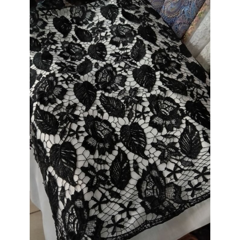 KAIN / BAHAN BROKAT PRADA TEBAL/BROKAT PRADA