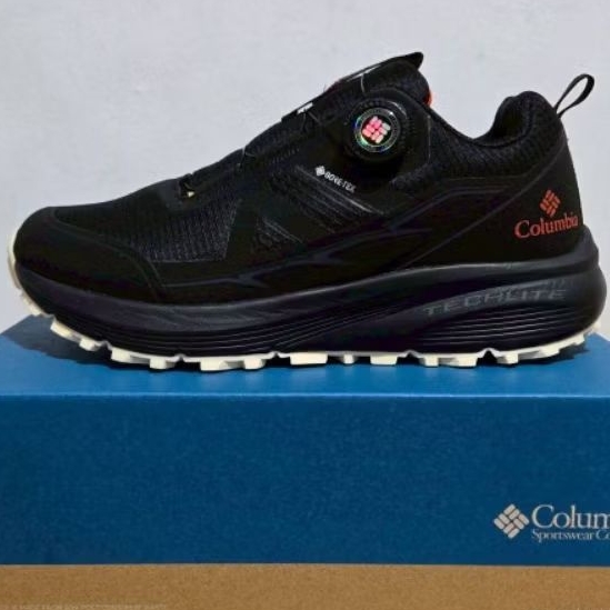 sepatu pria boost COLUMBIA Goretex BOA Black