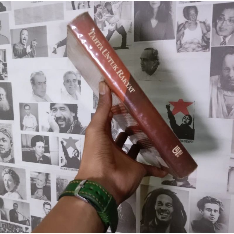 Tahta Untuk Rakyat: Celah-celah Kehidupan Sultan Hamengku Buwono IX | Mohamad Roem, dkk | Partai Pol