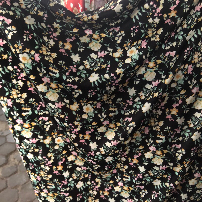 kain zara silk motif - kain zara silk motif bunga - kain zara silk motif luxury - kain armany silk p