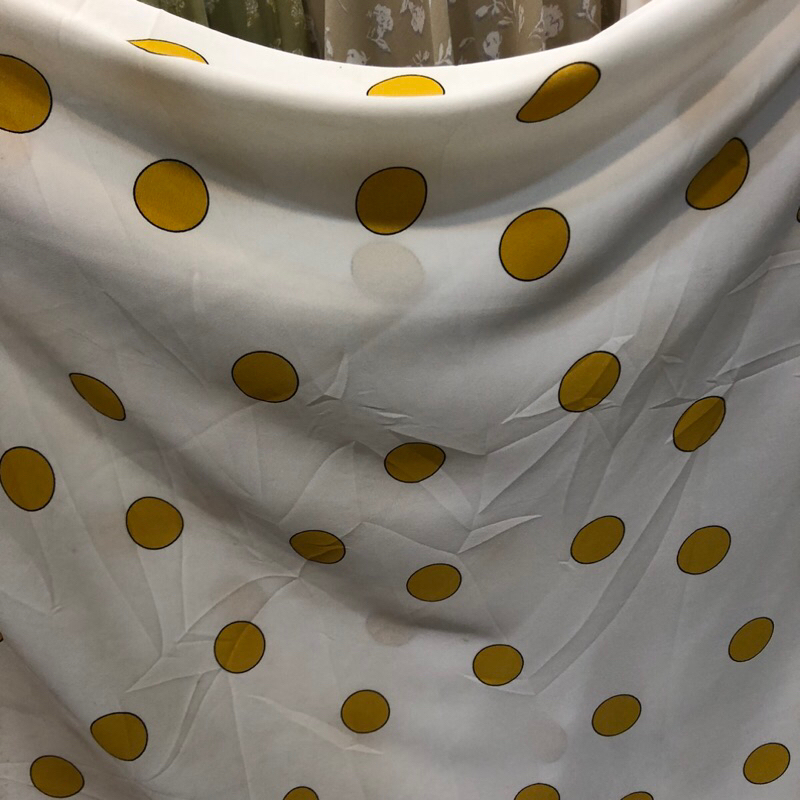 kain zara crepe motif - kain zara crepe motif polkadot - kain zara crepe motif premium - kain zara c