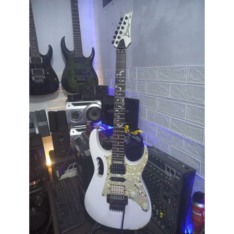 Guitar Model Ibanez Jem cstm Hq