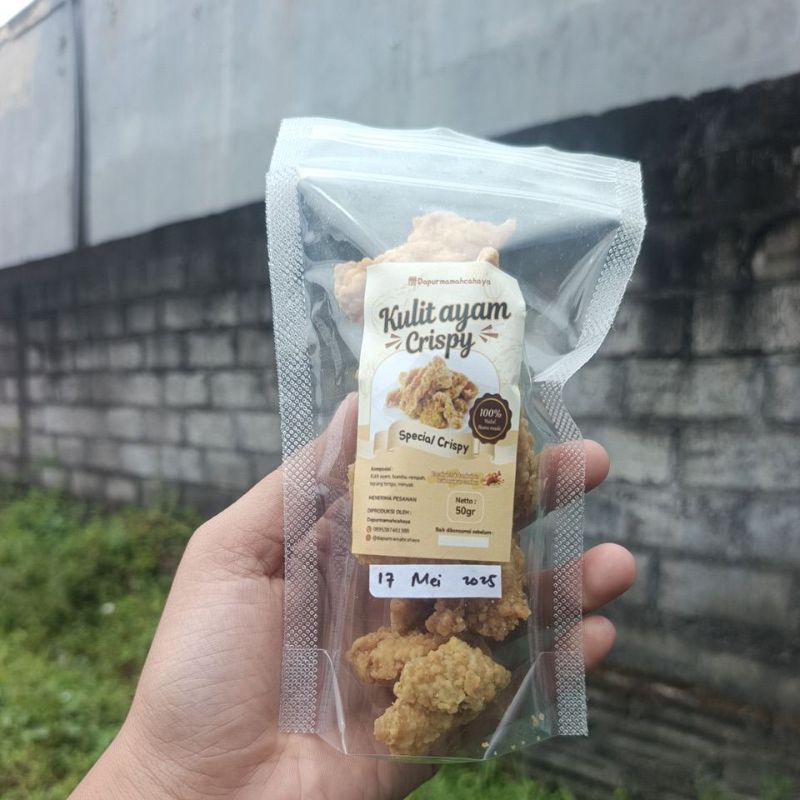 

Kulit ayam crispy 50gram By Dapurmamahcahaya