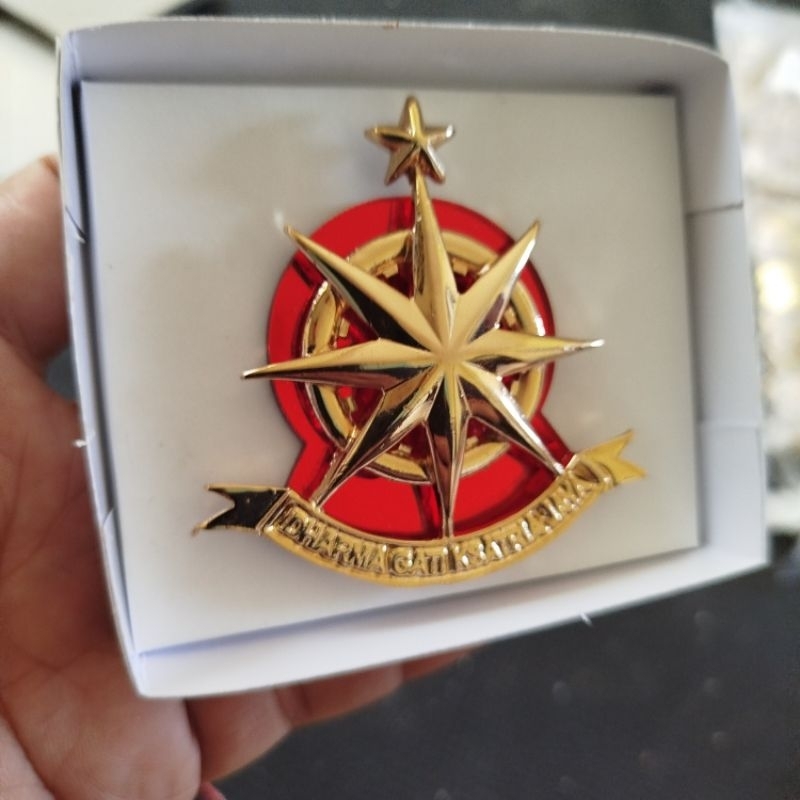 emblem baret bekang dasar mika akrilik