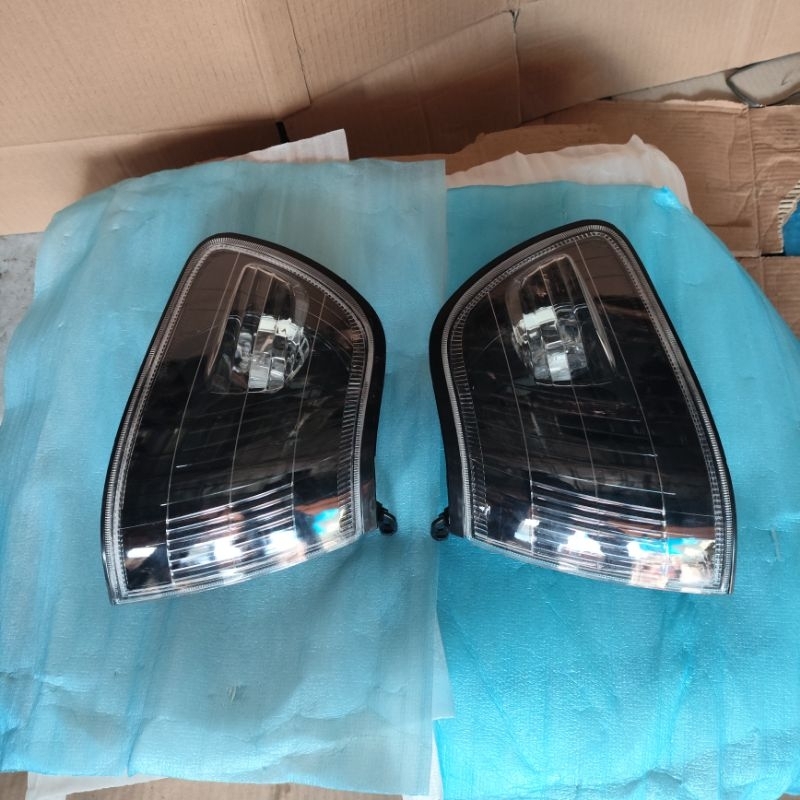 Lampu sein sen kijang Lgx krista kapsul 2000 2002 2003 original