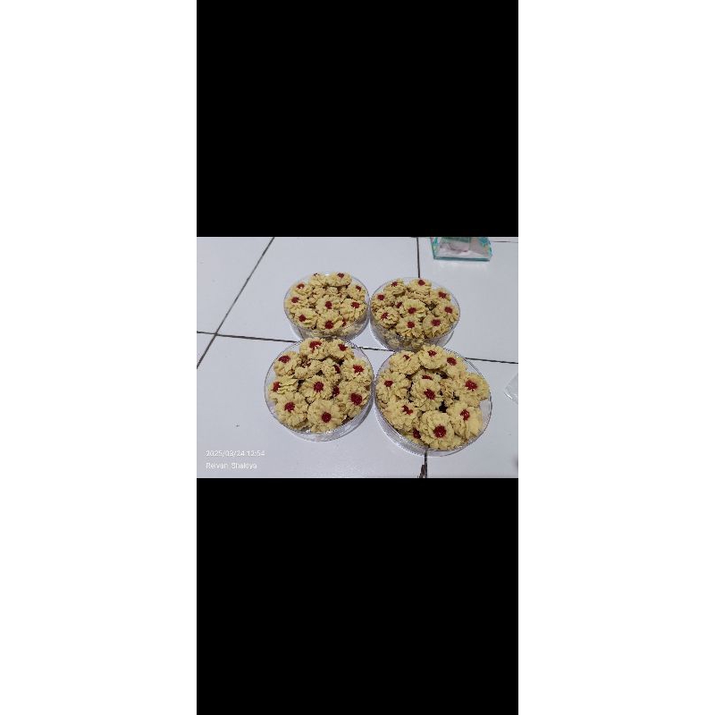 

Semprit Jadul By Reisha Cookies 250gram