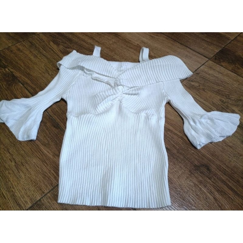 Baju Rajut Lidi Crop Putih