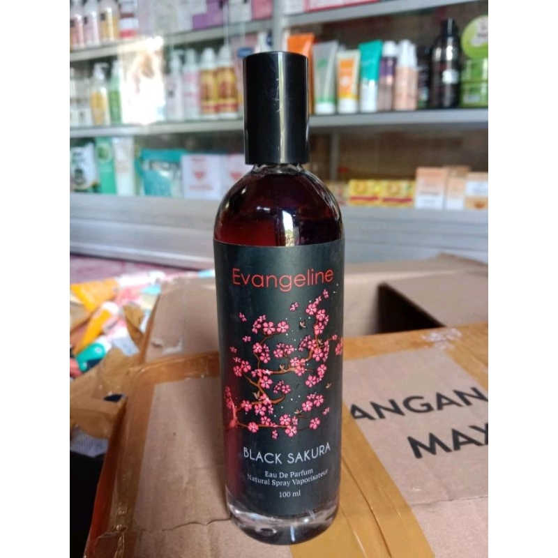 evangeline parfum black sakura