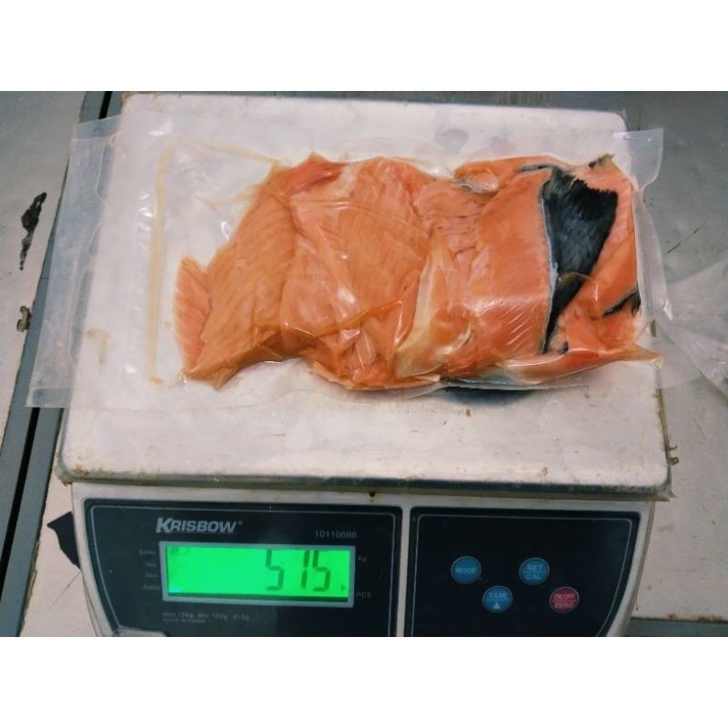 

DURI & BELY IKAN SALMON