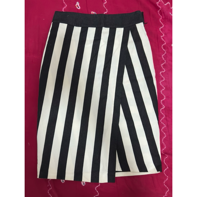 [PRELOVED] ZARA stripe skirt