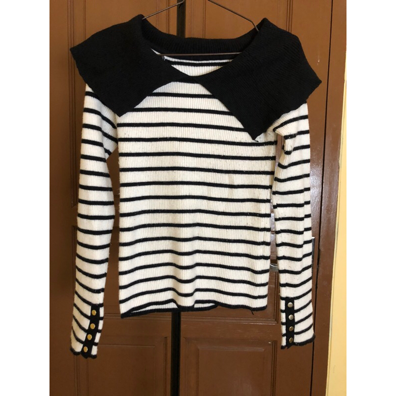 PRELOVED  CROP TOP CELANA JEANS,KAOS DLL