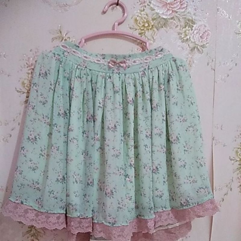 preloved rok motif bunga