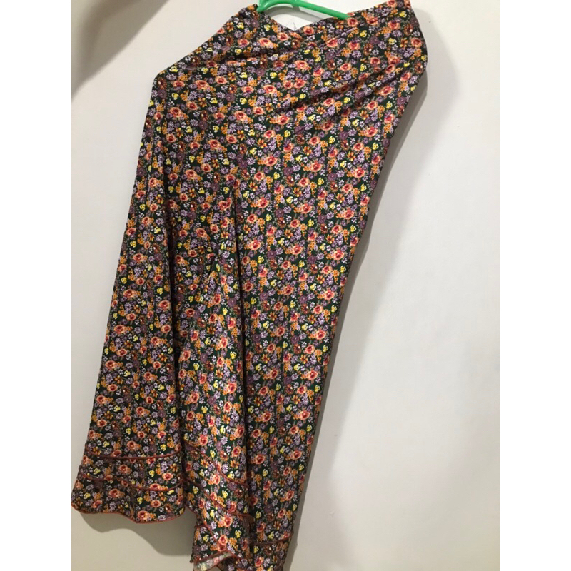 hijab instan motif bunga (preloved)