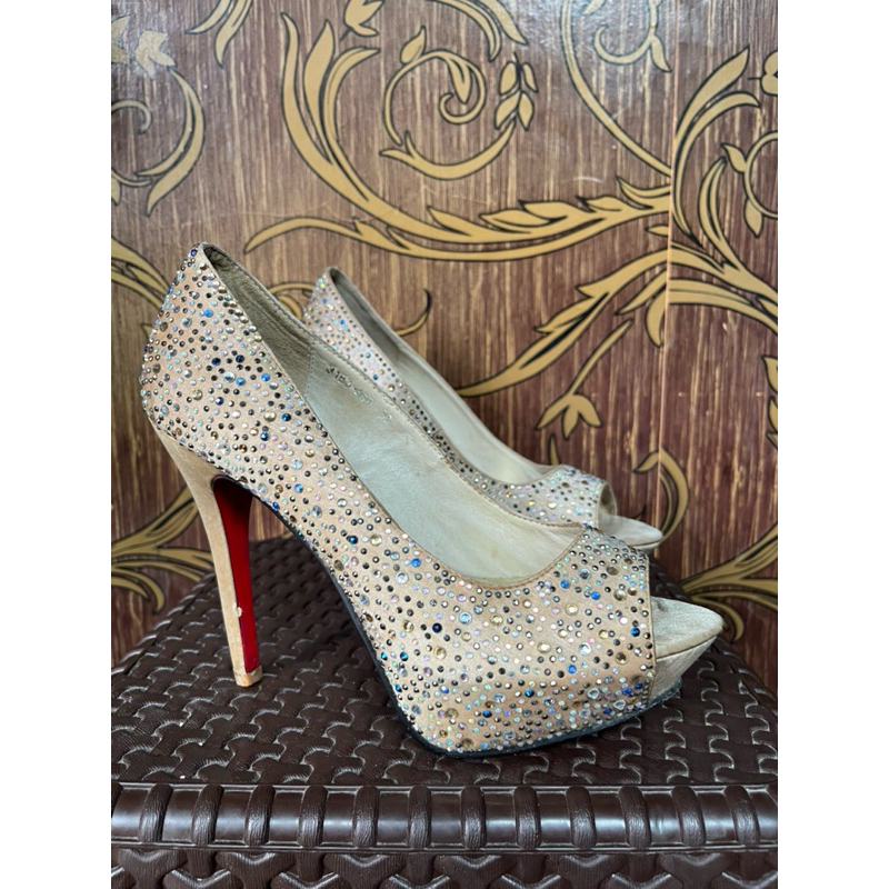 Sepatu Wanita High Heels Branded