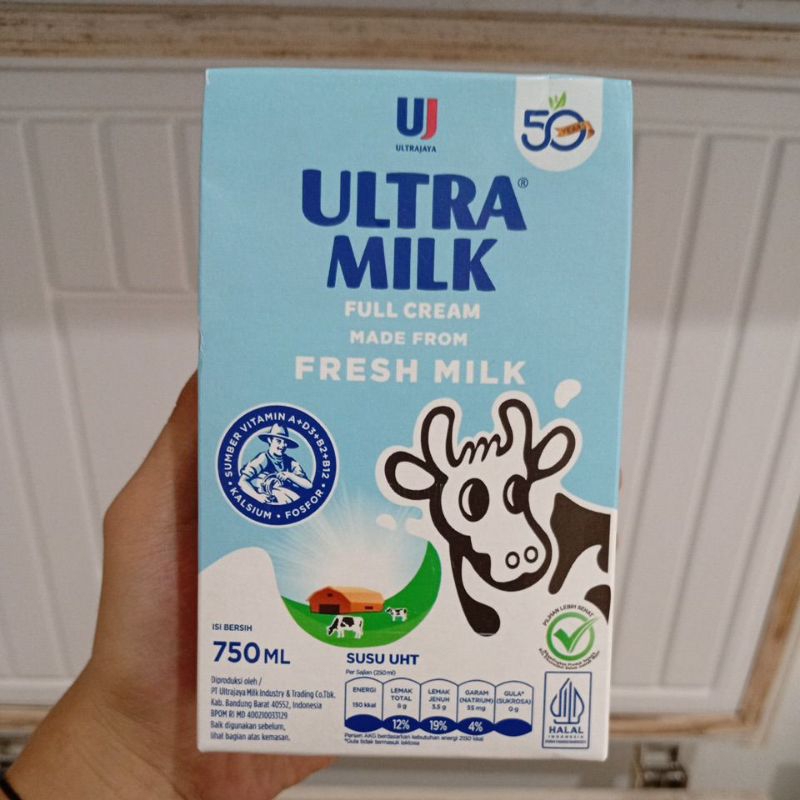 

Ultra Milk Susu Full Cream 750ml