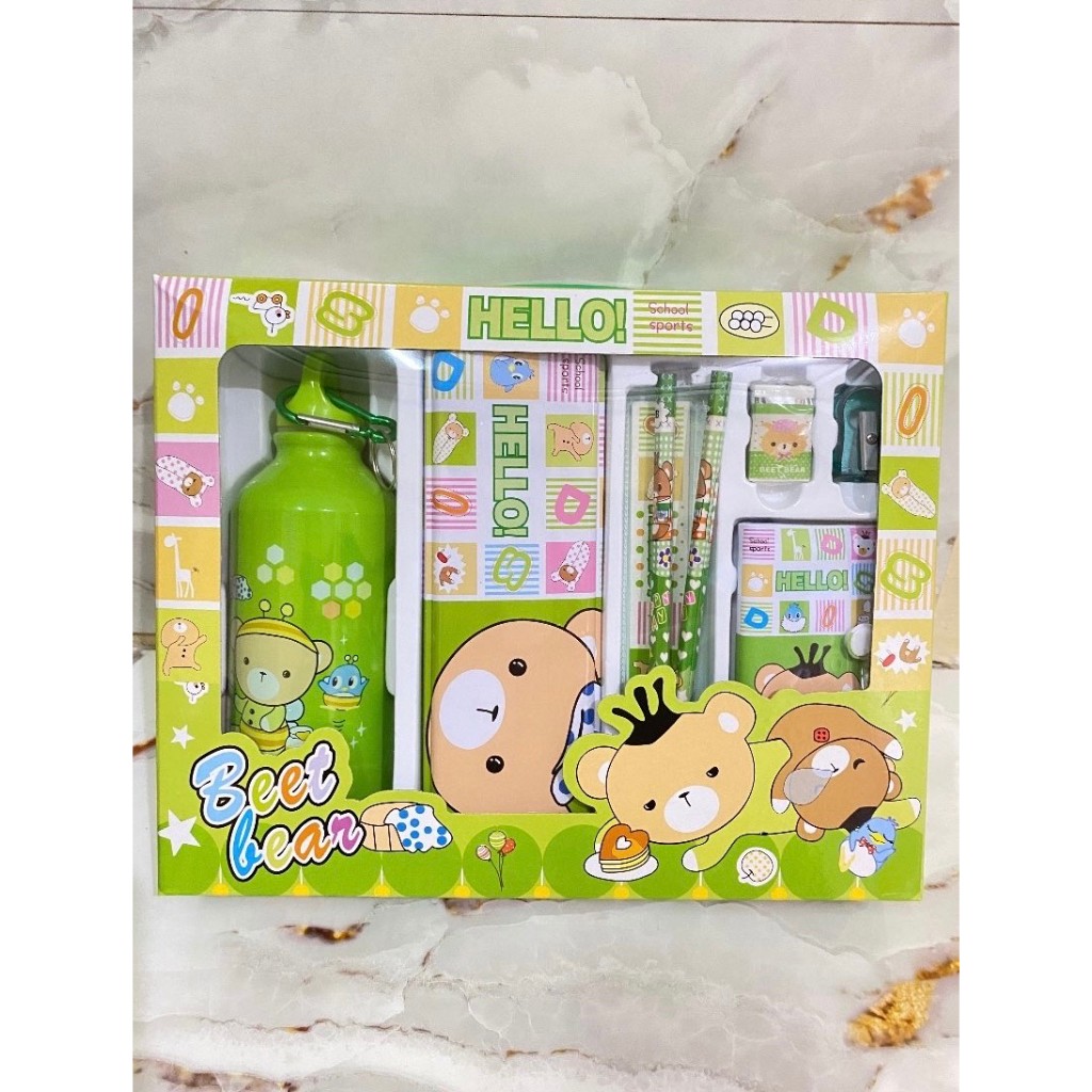 

Set alat tulis lengkap pensil penggaris buku dan botol minum