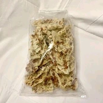 

Peyek Kacang Tanah Gurih Asli Magelang Kemasan 500 Gram