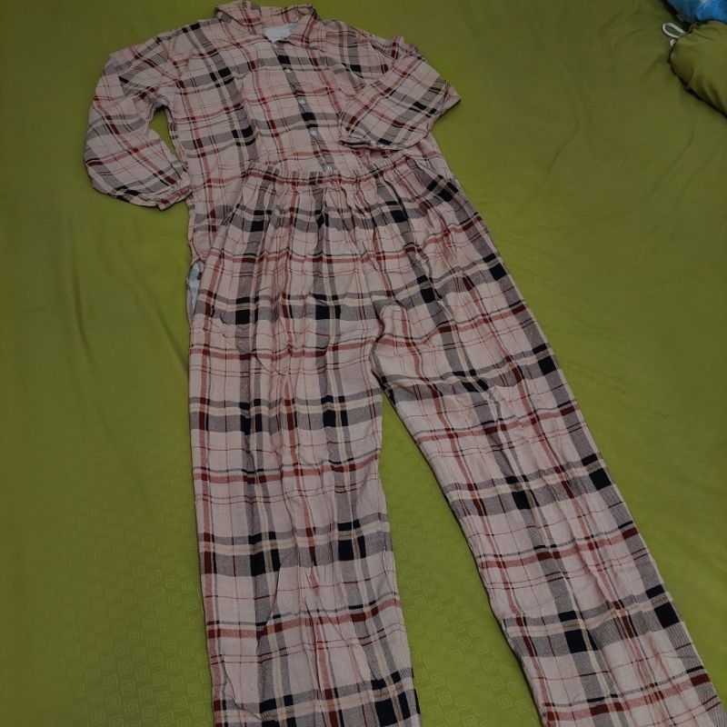 One Set Piyama Kotak-Kotak