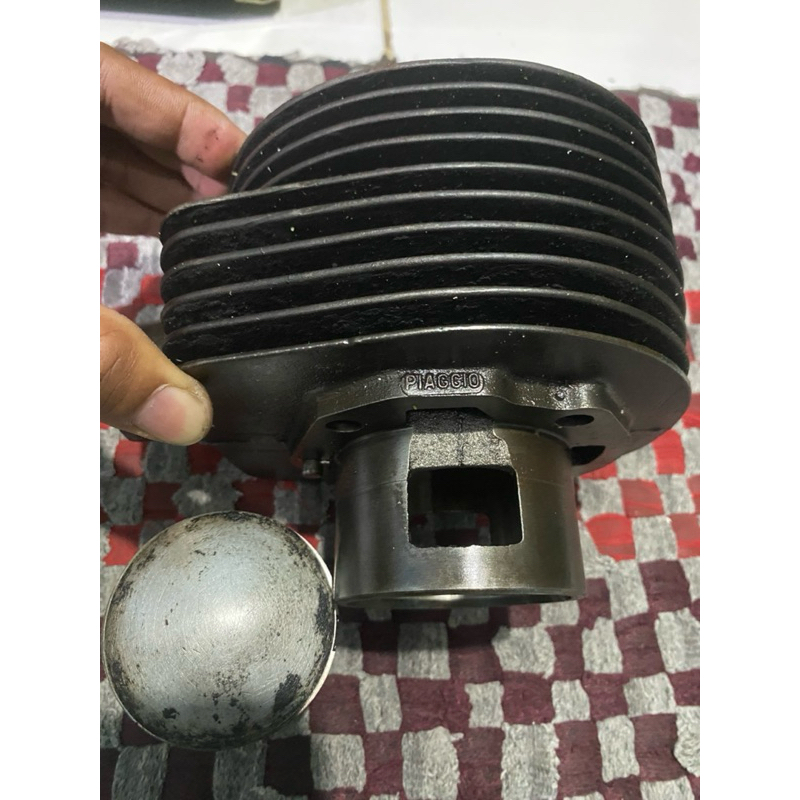 Piaggio Vespa Sprint 154.8cc Skuter Matik - Mesin Injeksi 4-Tak, Rem Cakram ABS, Lampu LED