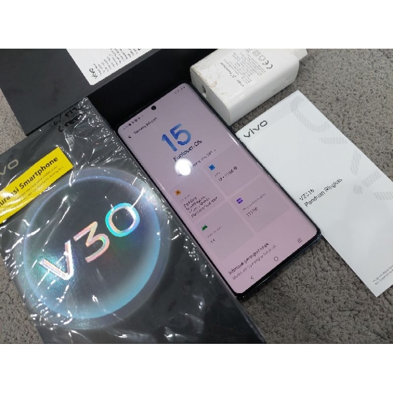 Vivo V30 Ram 12/512gb