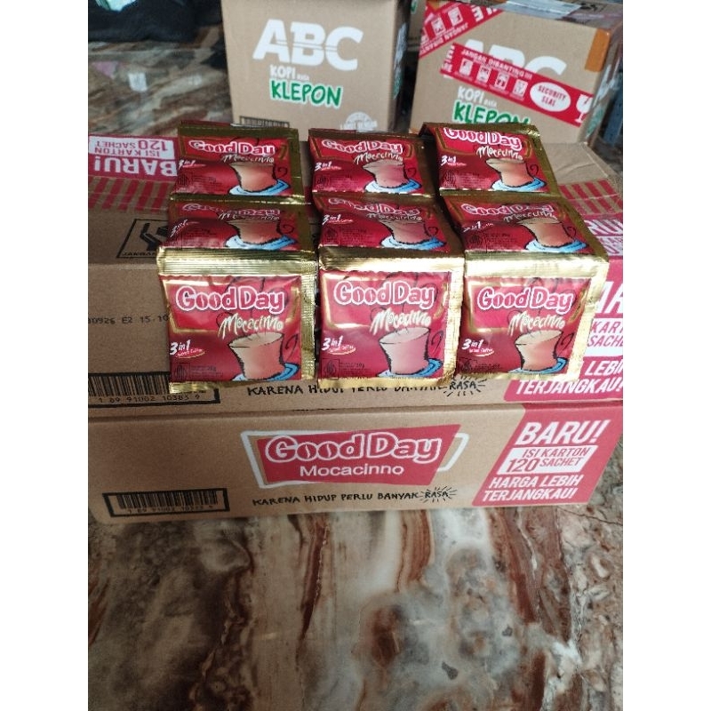 

Good Day Mocacinno 1 Karton 10 Sachet 12 Renteng-Coffee Kopi Instant