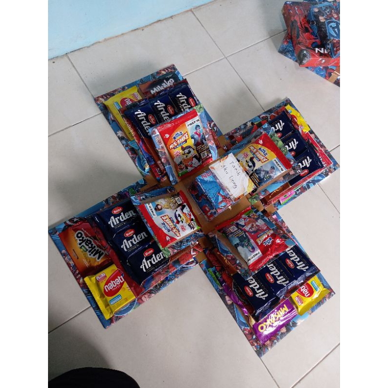 

Surprise Box Jumbo / Explotion Box / Box kejutan ulang tahun / kado ulang tahun / kado ultah