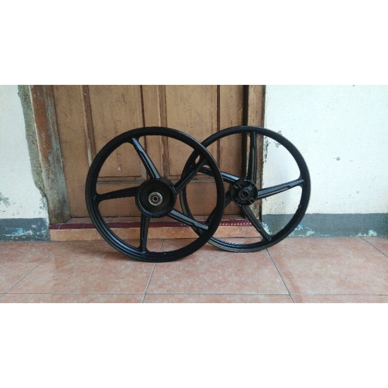 velg supra x 125 /velg karisma x 125