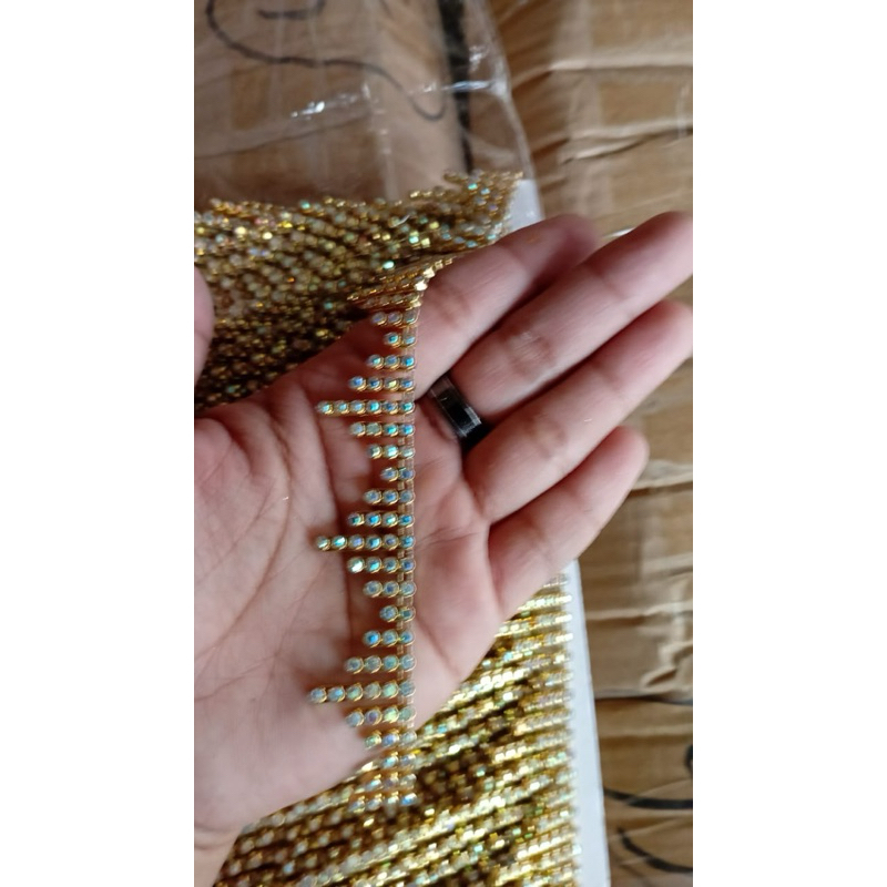 Aplikasi Renda Payet Kristal Model Bambu Juntai Bahan Dasar Plastik