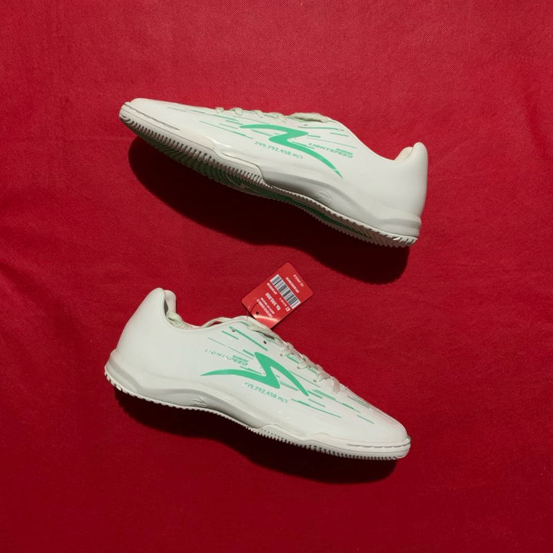 Sepatu Futsal&Bola Light Speed Reborn Light Sky Green Bug