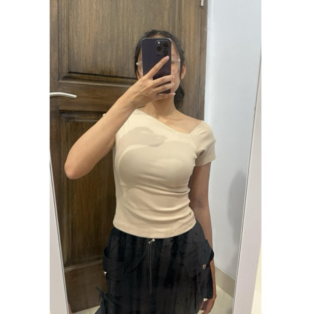 THONG GLOM Top wanita