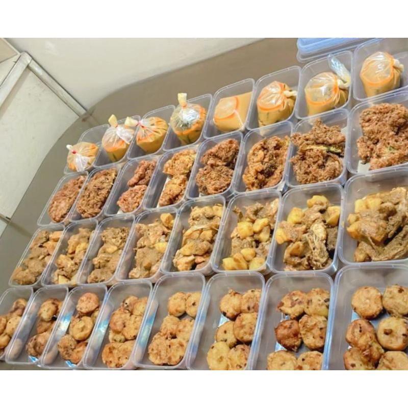 

Catering Catering Mingguan/Catering Bulanan 3 Menu (2 Lauk dan 1 Sayur bebas pilih) untuk 5 orang makan, harga bervariasi,bisa untuk rumah/kantor/pabrik, minimal pemesanan H-4, dari Jakarta,bisa diantar ke Jabodetabek, Chat admin sebelum CO