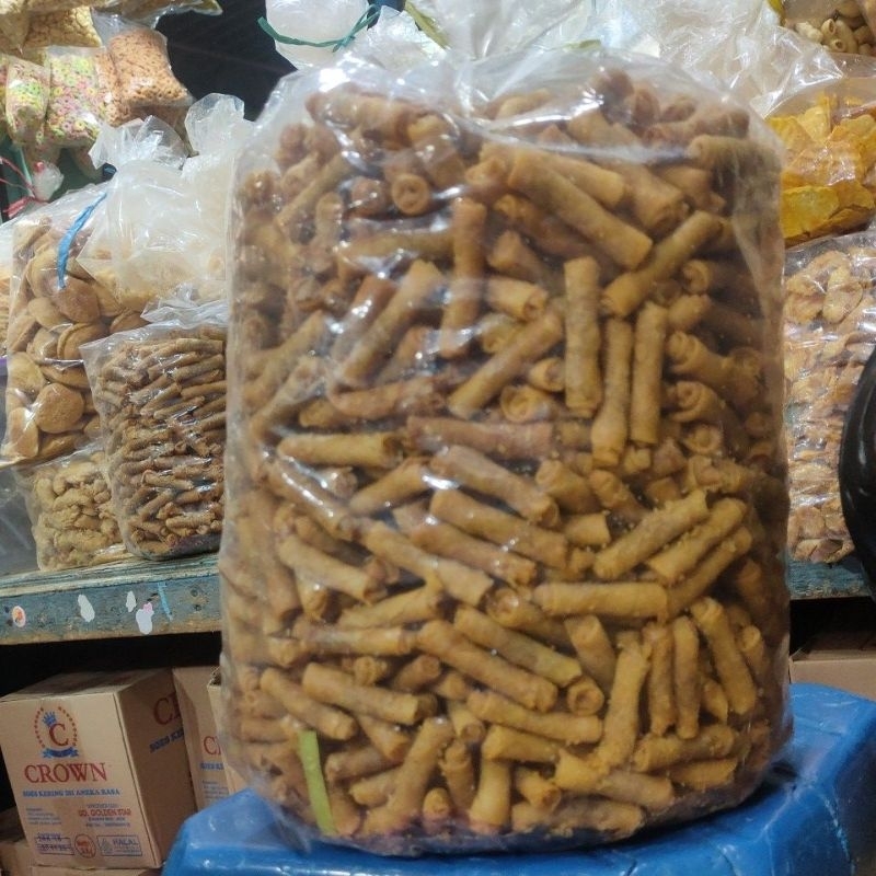

Camilan sumpia jari isi abon 1bal