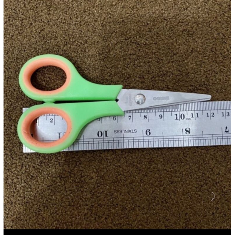 

Gunting Renteng Emigo Scissors