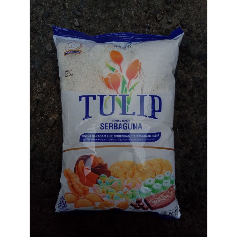 

Tepung Terigu TULIP 1KG
