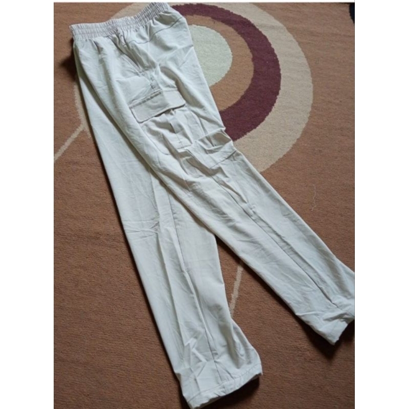 Training/Celana outdoor Nepa Isenberg dan kemeja putih (sold)