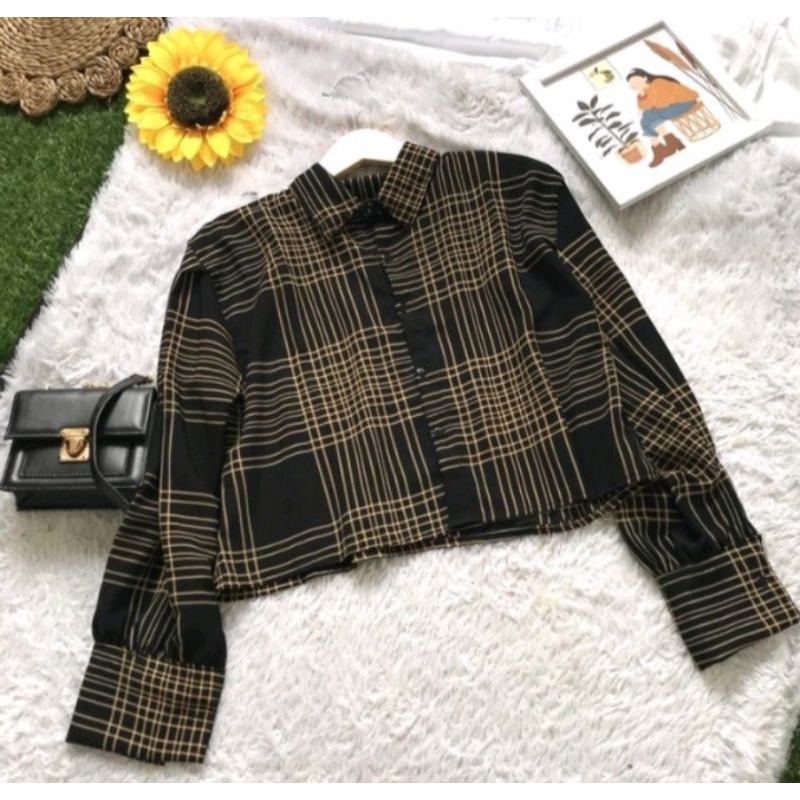 Kemeja Crop Wanita Ootd// Preloved