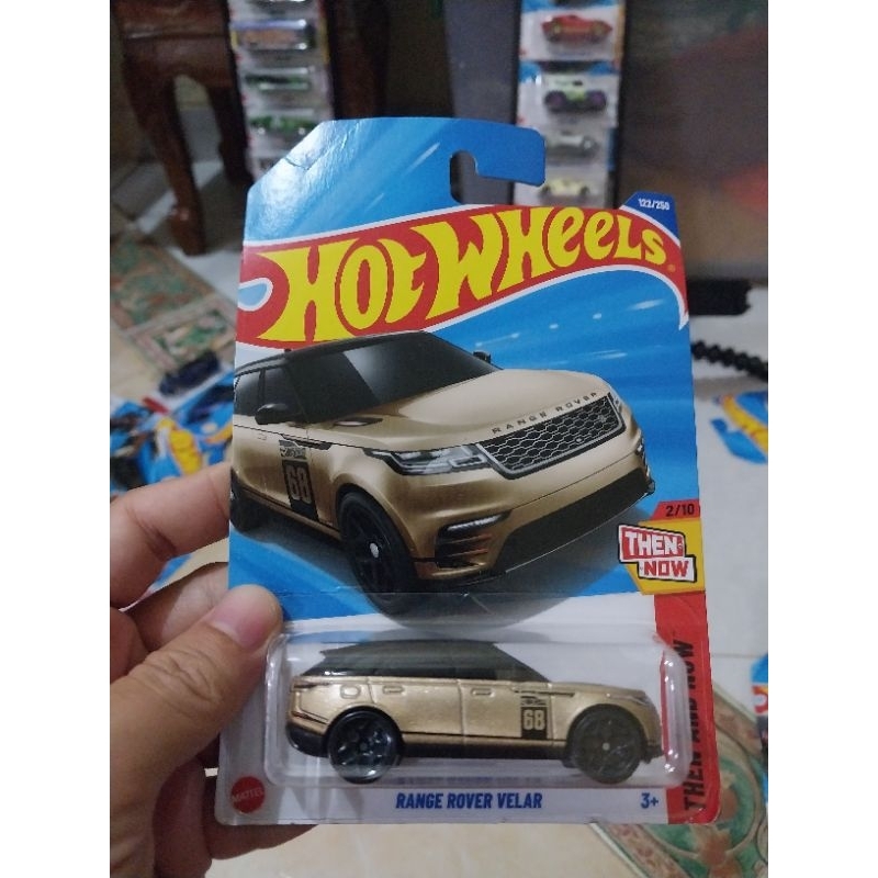 hot wheels range rover velar