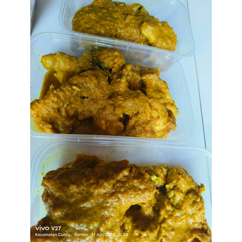 

Ayam bumbu lengkuas isi 5 potong / ayam lengkuas