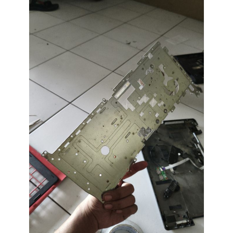 dudukan keyboard laptop Acer aspire e5 471 ori