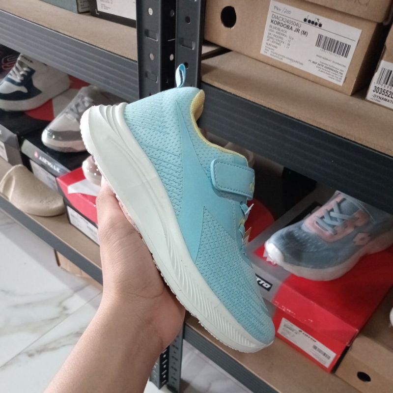 Diadora Kaija JR