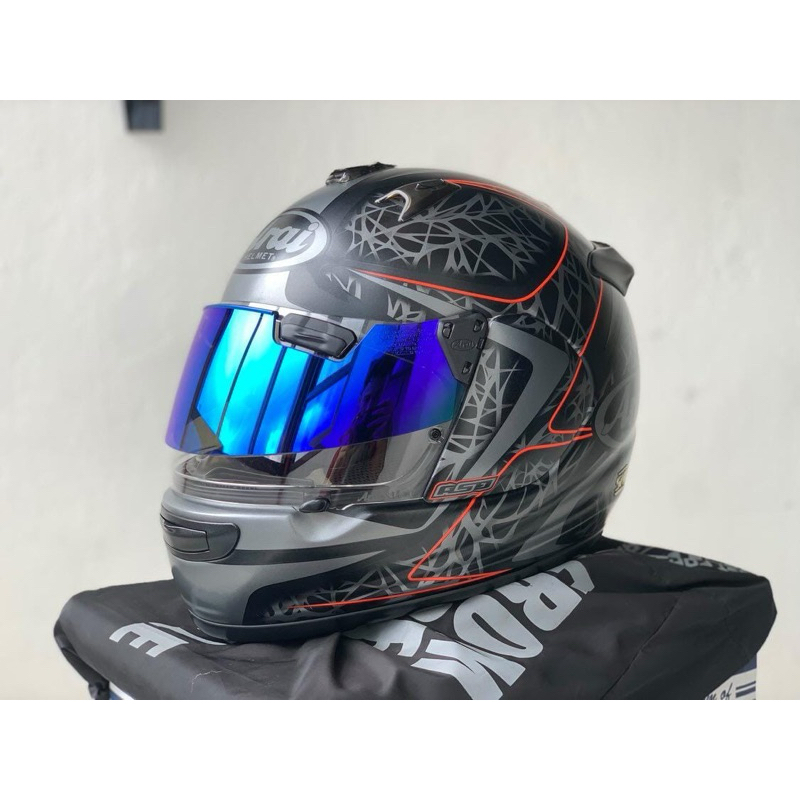 Arai Quantum J Sting ( Black )